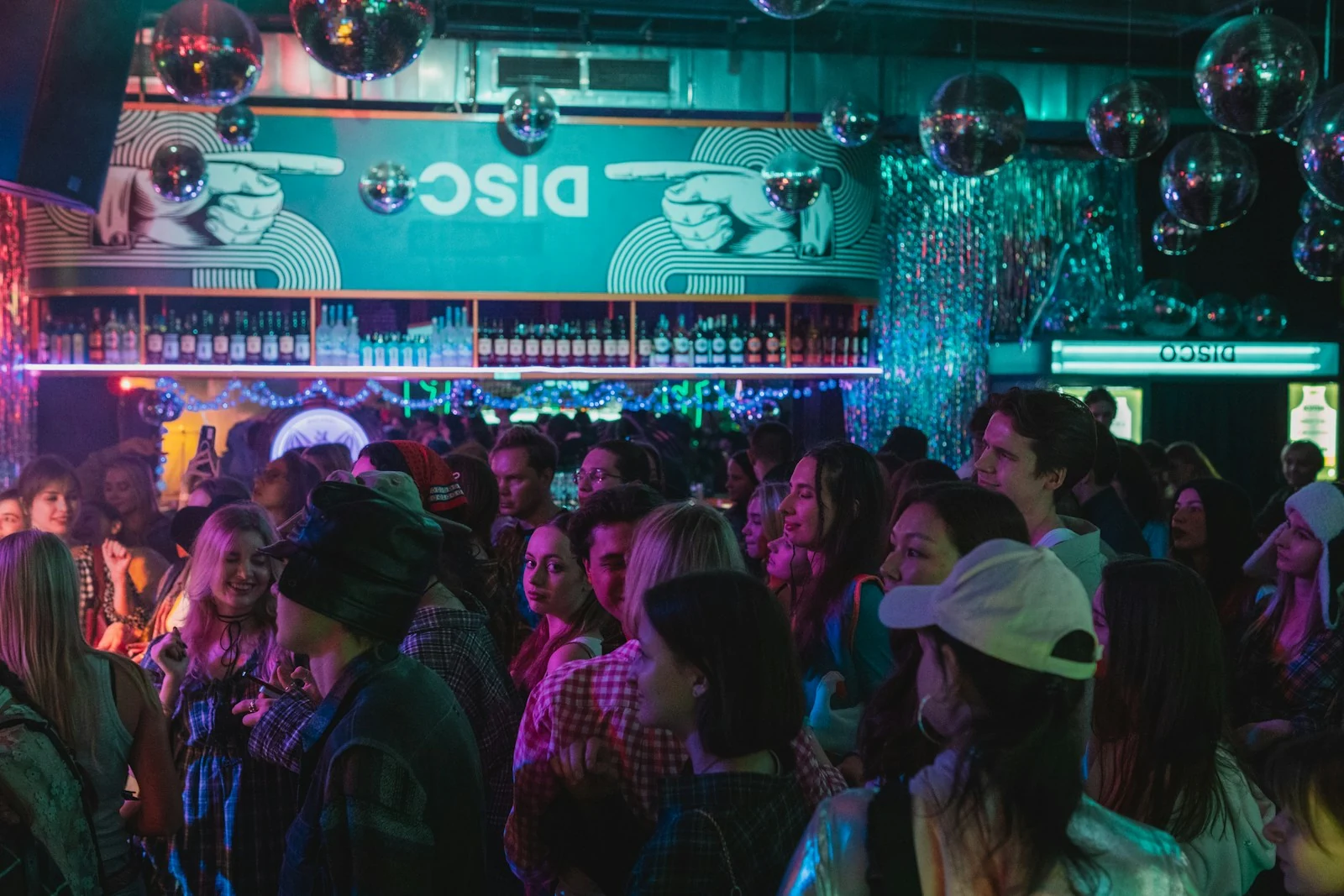 Ambiente de discoteca en una fotografía de archivo. Imagen de contexto: no muestra el Kraftwerk de Rottweil ni a las personas afectadas.
