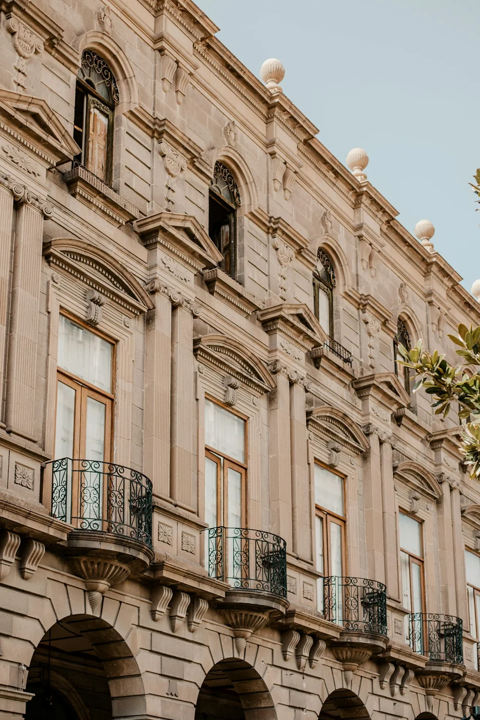 Arquitectura de San Luis Potosí, México. Fotografía de archivo como contexto geográfico de la propuesta legislativa.